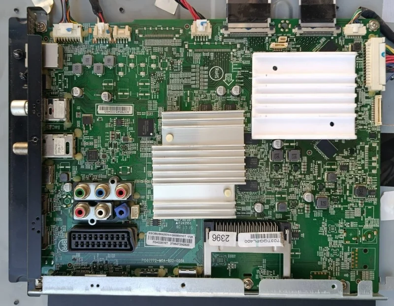 715G7772-M0A-B02-005K PHİLİPS 49PUS6551/12 MAİNBOARD ANAKART