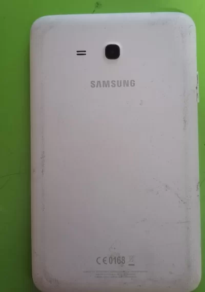 SAMSUNG SM T113 ARKA KASA VE TUŞ TAKIMLARI